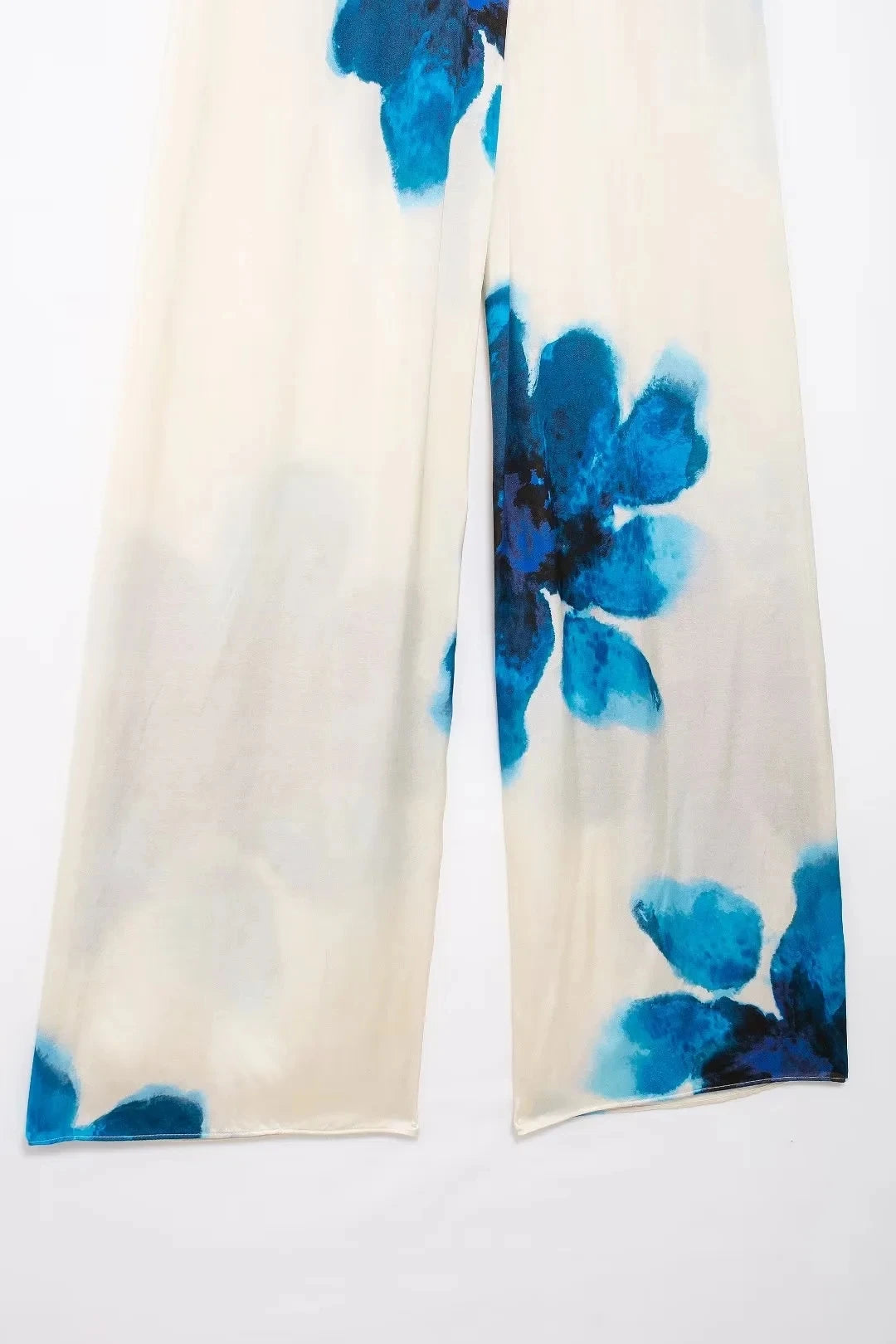 Chic Floral Blouse & Wide-Leg Pants Set