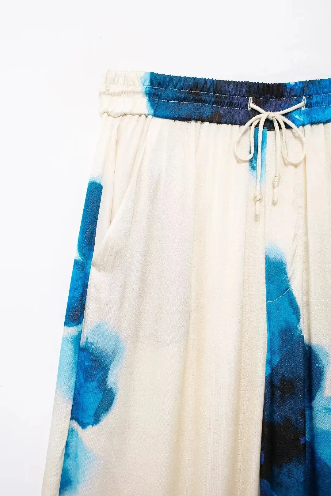 Chic Floral Blouse & Wide-Leg Pants Set