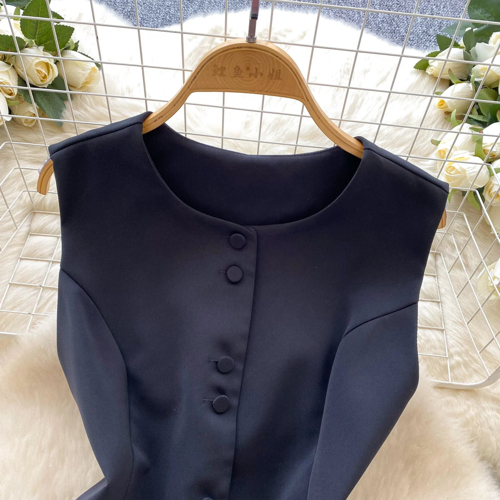 Chic Sleeveless Top & Pleated Mini Skirt Set