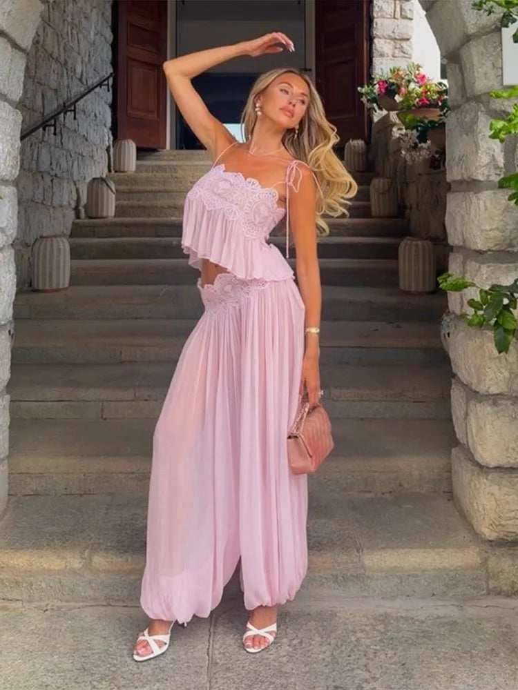 Floral Lace Beach Set – Cropped Cami Top & High-Waist Maxi Skirt.