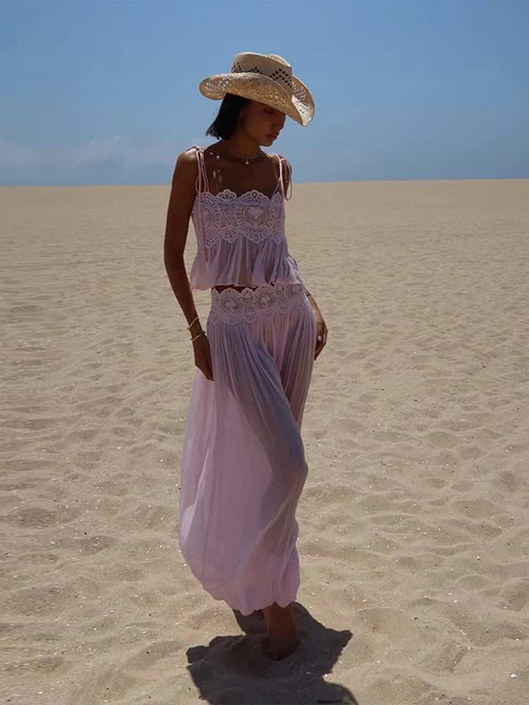 Floral Lace Beach Set – Cropped Cami Top & High-Waist Maxi Skirt.